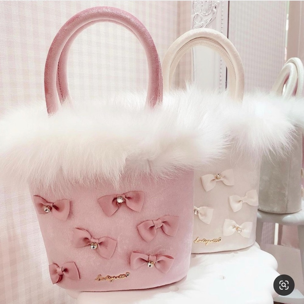 Lodispotto Japanese Lolita Pastel Pink Velvet Fur Ribbon Bow Crystal Bucket Bag